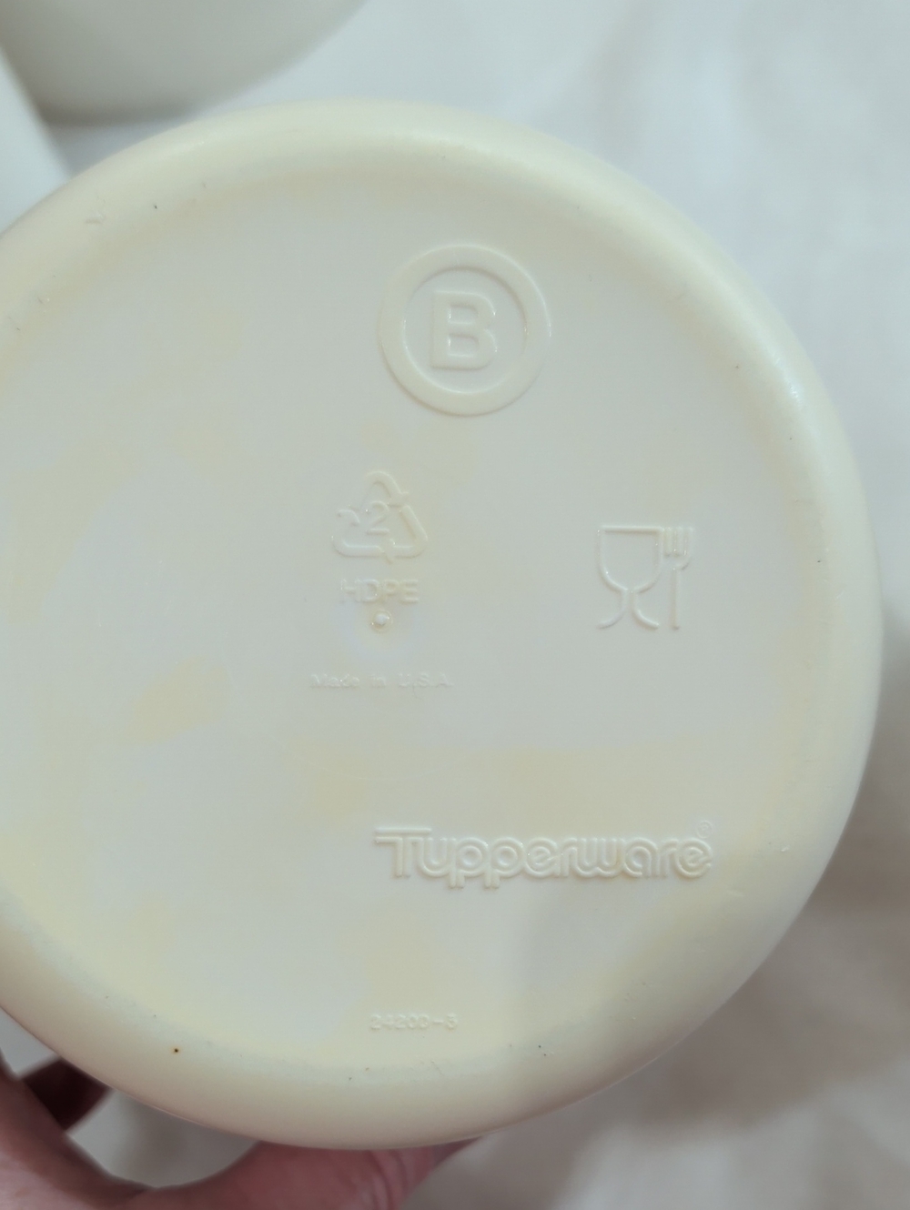 Tupperware Storage Containers Set Of 4 - Picture 3 of 6